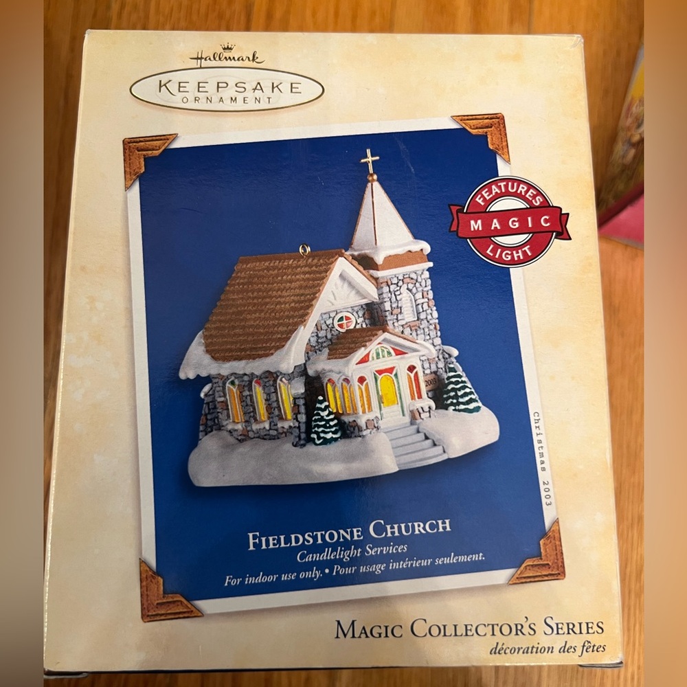 Hallmark Keepsake Ornament/ The Fieldstone Church Candlelight Magic Collector's/
